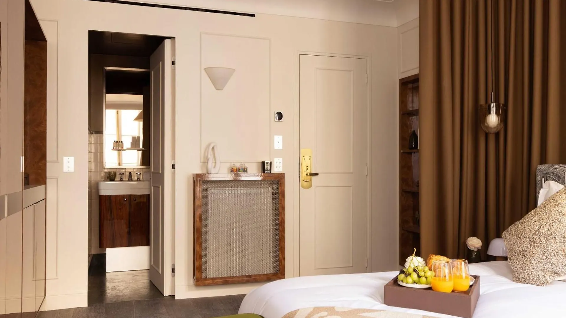 Palais Bourbon Hotel - Room 33 - 2P - Invalides Paris França